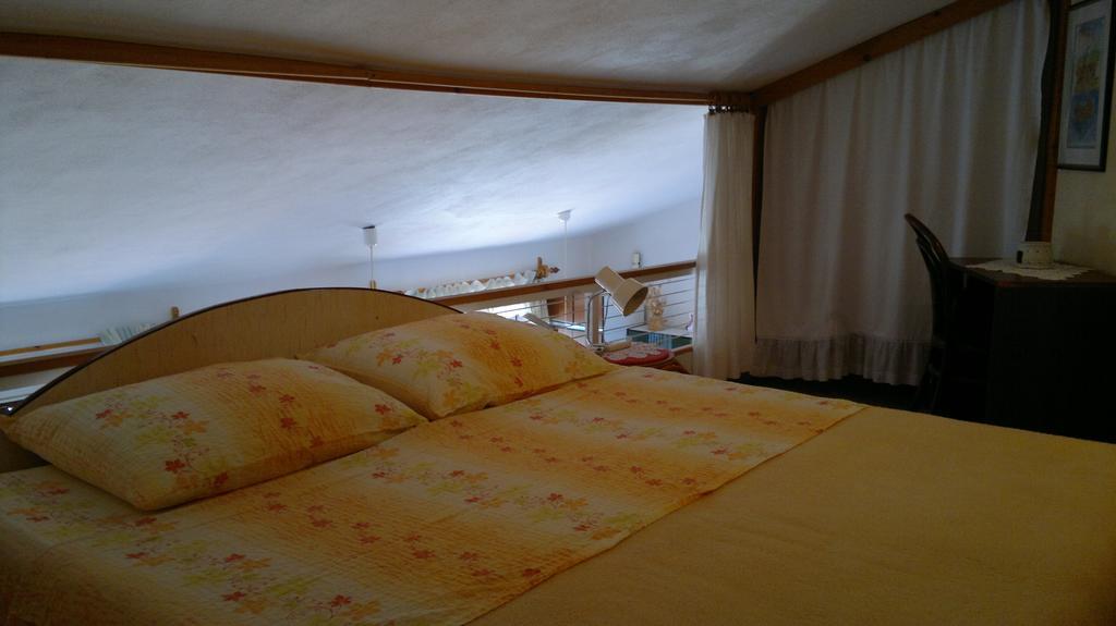 Apartments Ljuba I Mare Malinska Cameră foto